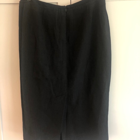 Like new! Vera Wang Wool/Linen Pencil Skirt - Picture 4 of 8